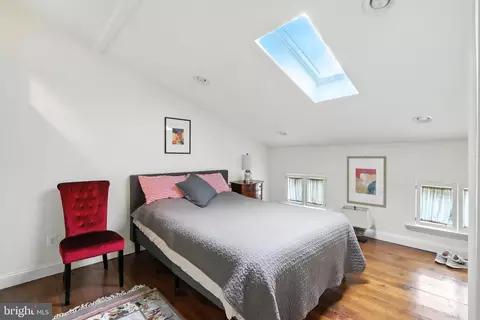 Bedroom - 916 William St, Baltimore, MD 21230 photo 6 of 6