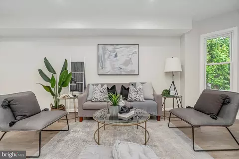 3209 Grayson St, Baltimore, MD 21216