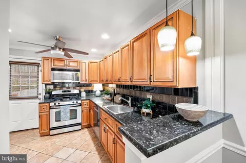 Kitchen - 809 Mangold St, Baltimore, MD 21230 photo 1 of 5