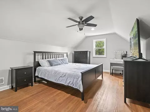Bedroom - 5407 Pembroke Ave, Baltimore, MD 21206 photo 1 of 7