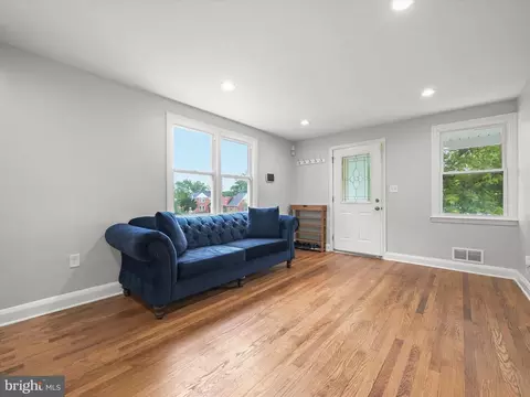 Living - 5407 Pembroke Ave, Baltimore, MD 21206 photo 1 of 9