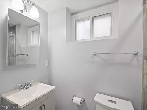 Bath - 5407 Pembroke Ave, Baltimore, MD 21206 photo 6 of 6