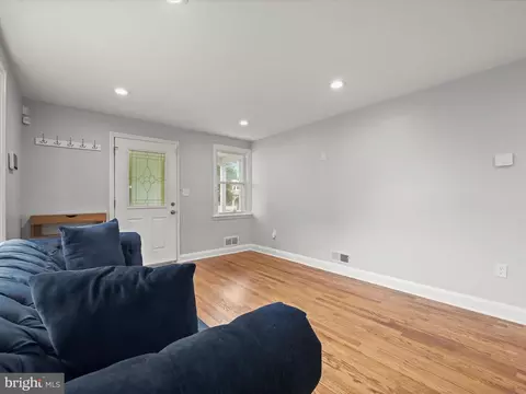 Living - 5407 Pembroke Ave, Baltimore, MD 21206 photo 2 of 9