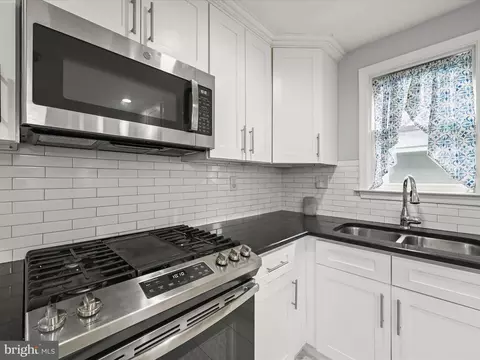 Kitchen - 5407 Pembroke Ave, Baltimore, MD 21206 photo 4 of 5