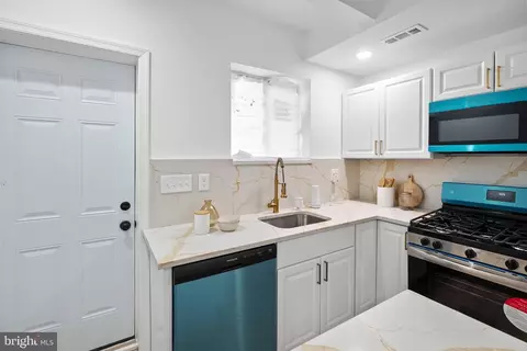 433 Robinson St, Baltimore, MD 21224 photo 7