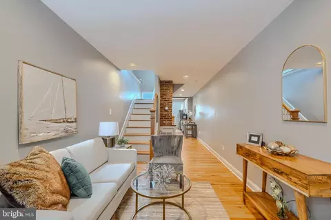 12 S Castle St, Baltimore, MD 21231 photo 3