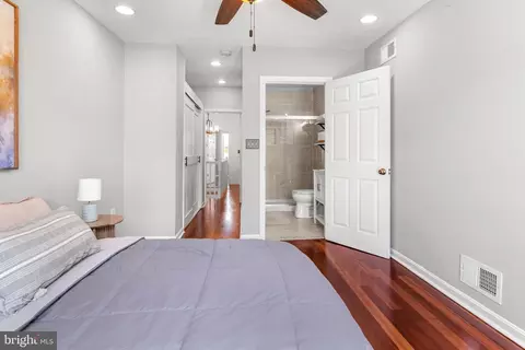 Bedroom - 823 S Decker Ave, Baltimore, MD 21224 photo 4 of 6