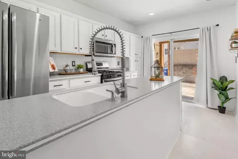 Kitchen - 823 S Decker Ave, Baltimore, MD 21224 photo 1 of 2