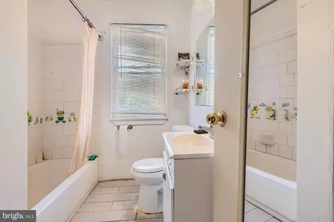 Bath - 421 Venable Ave, Baltimore, MD 21218 photo 1 of 1