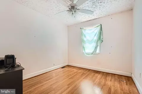 Bedroom - 421 Venable Ave, Baltimore, MD 21218 photo 1 of 3