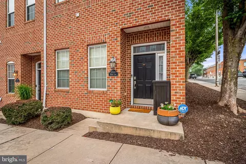 2724 Harris Ln, Baltimore, MD 21224