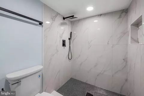 Bath - 3714 W Cold Spring Ln, Baltimore, MD 21215 photo 4 of 4