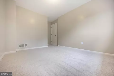 Bedroom - 4703 Williston St, Baltimore, MD 21229 photo 4 of 7