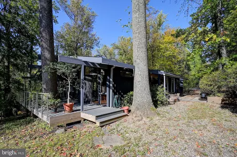 Exterior - 6016 Terrace Rd, Baltimore, MD 21209 photo 5 of 7