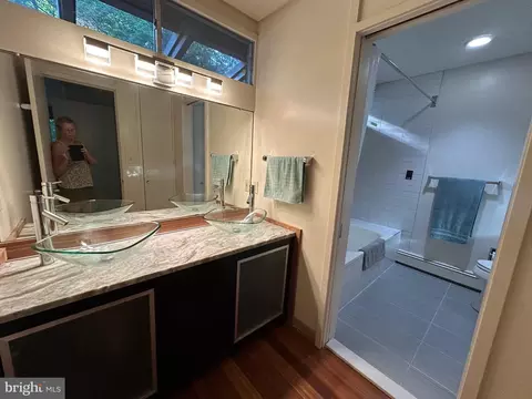 Bath - 6016 Terrace Rd, Baltimore, MD 21209 photo 1 of 6