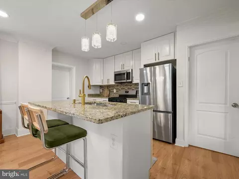 Kitchen - 2210 Echodale Ave, Baltimore, MD 21214 photo 2 of 5