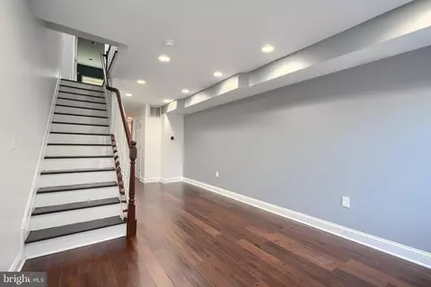 930 Washington Blvd, Baltimore, MD 21230 photo 2