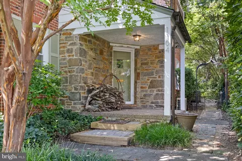 1104 Argonne Dr, Baltimore, MD 21218 photo 3