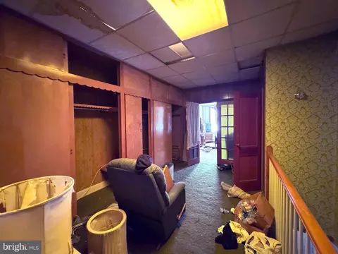 Entry Way - 3412 Esther Pl, Baltimore, MD 21224 photo 3 of 4