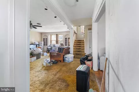 Entry Way - 3501 Glen Ave, Baltimore, MD 21215 photo 4 of 9