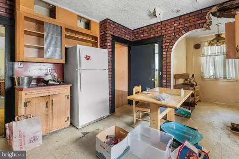 Entry Way - 3501 Glen Ave, Baltimore, MD 21215 photo 6 of 9
