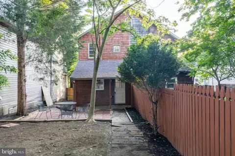 Exterior - 3717 Falls Rd, Baltimore, MD 21211 photo 2 of 6