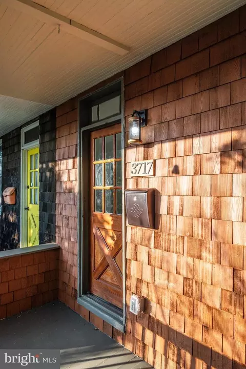Exterior - 3717 Falls Rd, Baltimore, MD 21211 photo 6 of 6