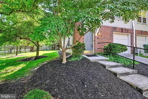 Exterior - 5247 Downing Rd, Baltimore, MD 21212 photo 4 of 5