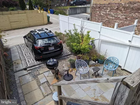 Exterior - 3208 Chestnut Ave, Baltimore, MD 21211 photo 5 of 14