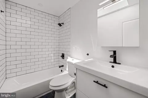 Bath - 1406 Lemmon St, Baltimore, MD 21223 photo 1 of 1