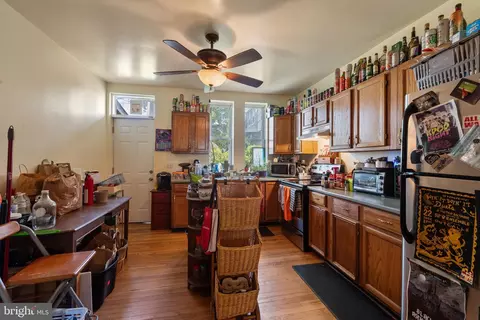 Entry Way - 508 W 27th St W, Baltimore, MD 21211 photo 5 of 6