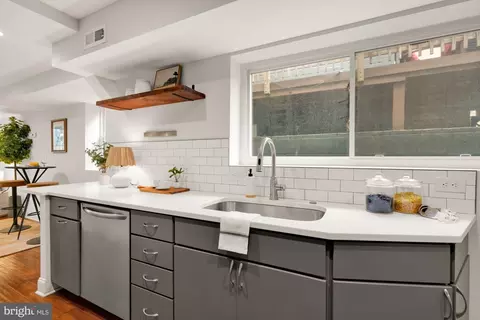 304 S Chapel St, Baltimore, MD 21231 photo 15
