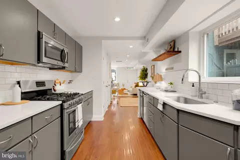304 S Chapel St, Baltimore, MD 21231 photo 14