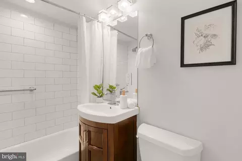 304 S Chapel St, Baltimore, MD 21231 photo 18