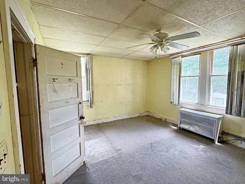 Bedroom - 2805 Oakley Ave, Baltimore, MD 21215 photo 1 of 5
