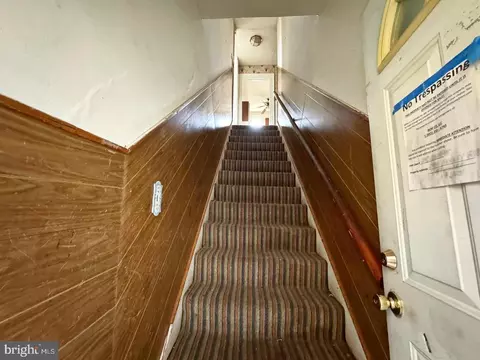 Entry Way - 2805 Oakley Ave, Baltimore, MD 21215 photo 1 of 4