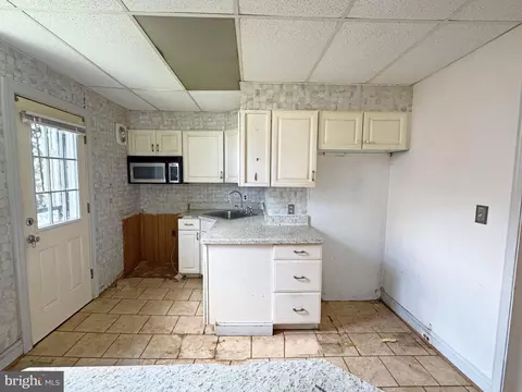 Kitchen - 2805 Oakley Ave, Baltimore, MD 21215 photo 1 of 1