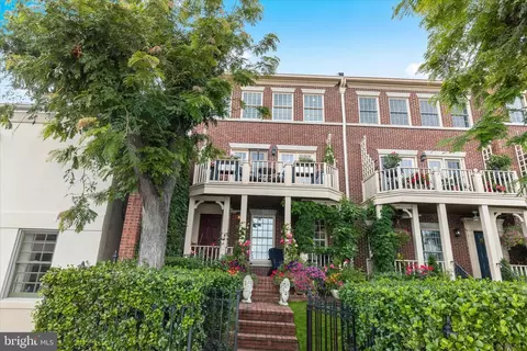 Exterior - 928 Fell St, Baltimore, MD 21231 photo 1 of 15