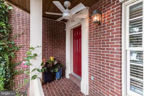 Exterior - 928 Fell St, Baltimore, MD 21231 photo 5 of 15