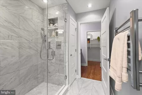 Bath - 928 Fell St, Baltimore, MD 21231 photo 4 of 6
