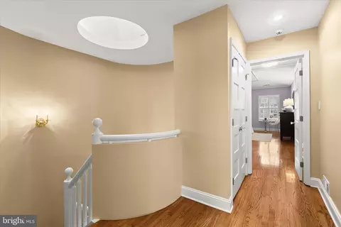 Entry Way - 928 Fell St, Baltimore, MD 21231 photo 5 of 6