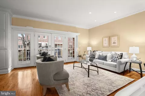 Living - 928 Fell St, Baltimore, MD 21231 photo 1 of 4