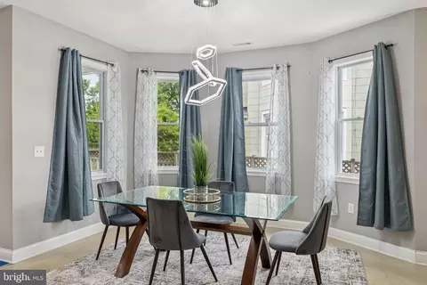 Dining - 4506 Elsrode Ave, Baltimore, MD 21214 photo 1 of 2