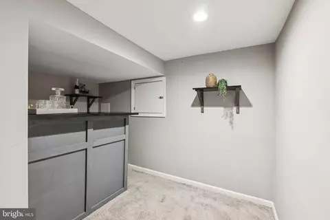 Entry Way - 4506 Elsrode Ave, Baltimore, MD 21214 photo 6 of 6