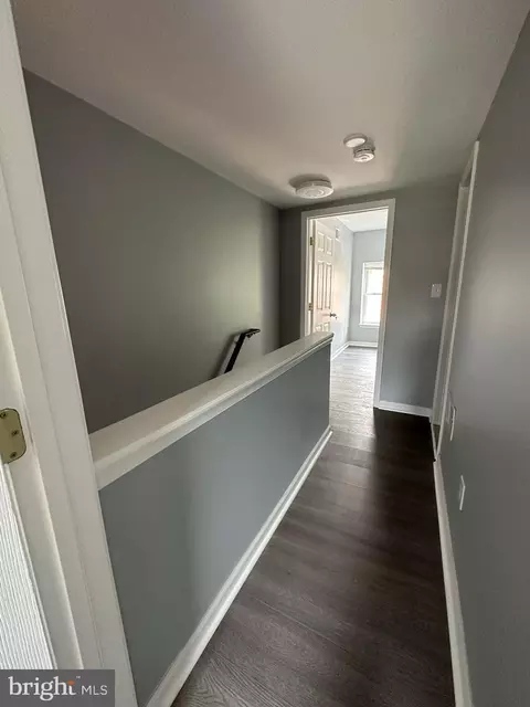 Entry Way - 1123 Ward St, Baltimore, MD 21230 photo 3 of 5