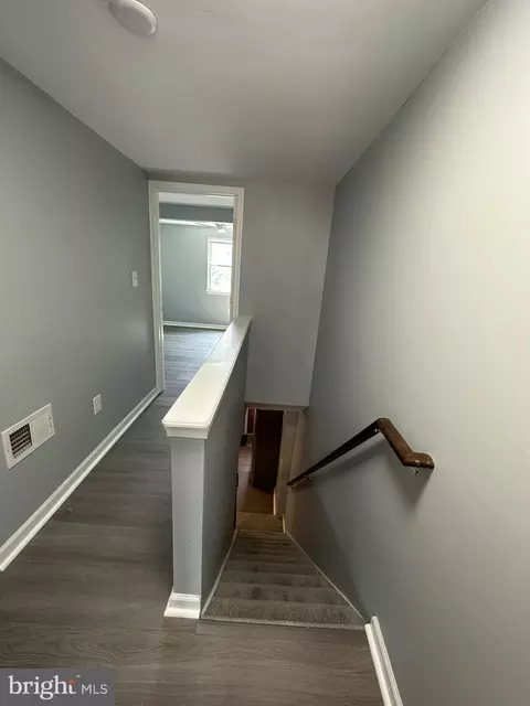 Entry Way - 1123 Ward St, Baltimore, MD 21230 photo 4 of 5