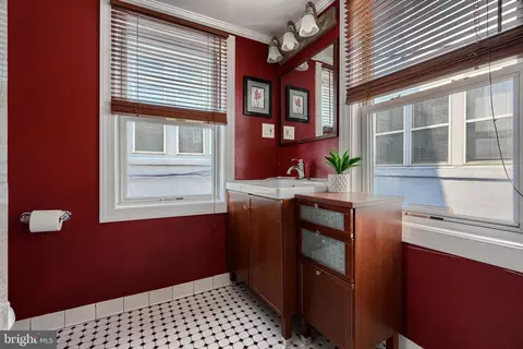 2425 Eastern Ave, Baltimore, MD 21224 photo 25