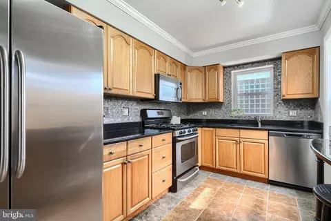 2425 Eastern Ave, Baltimore, MD 21224 photo 14