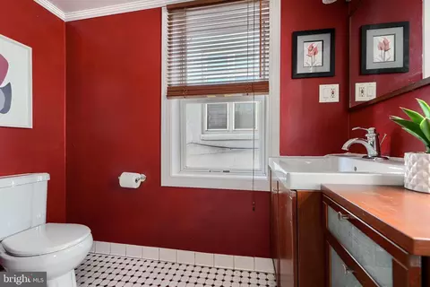 2425 Eastern Ave, Baltimore, MD 21224 photo 24