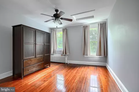 Bedroom - 4525 Schenley Rd, Baltimore, MD 21210 photo 2 of 2
